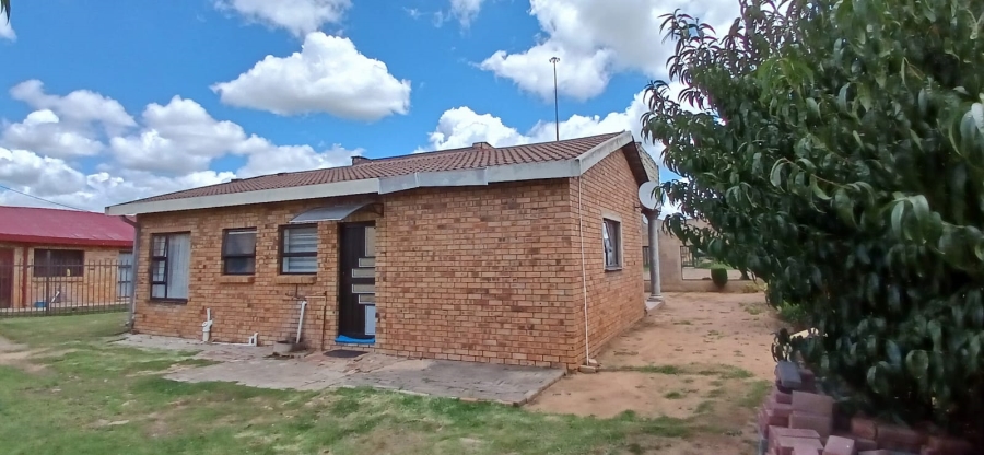 2 Bedroom Property for Sale in Bohlokong Free State